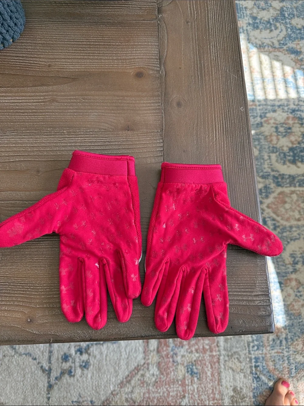 Under Armour Women’s  Fleece Lightweight Winter Gloves